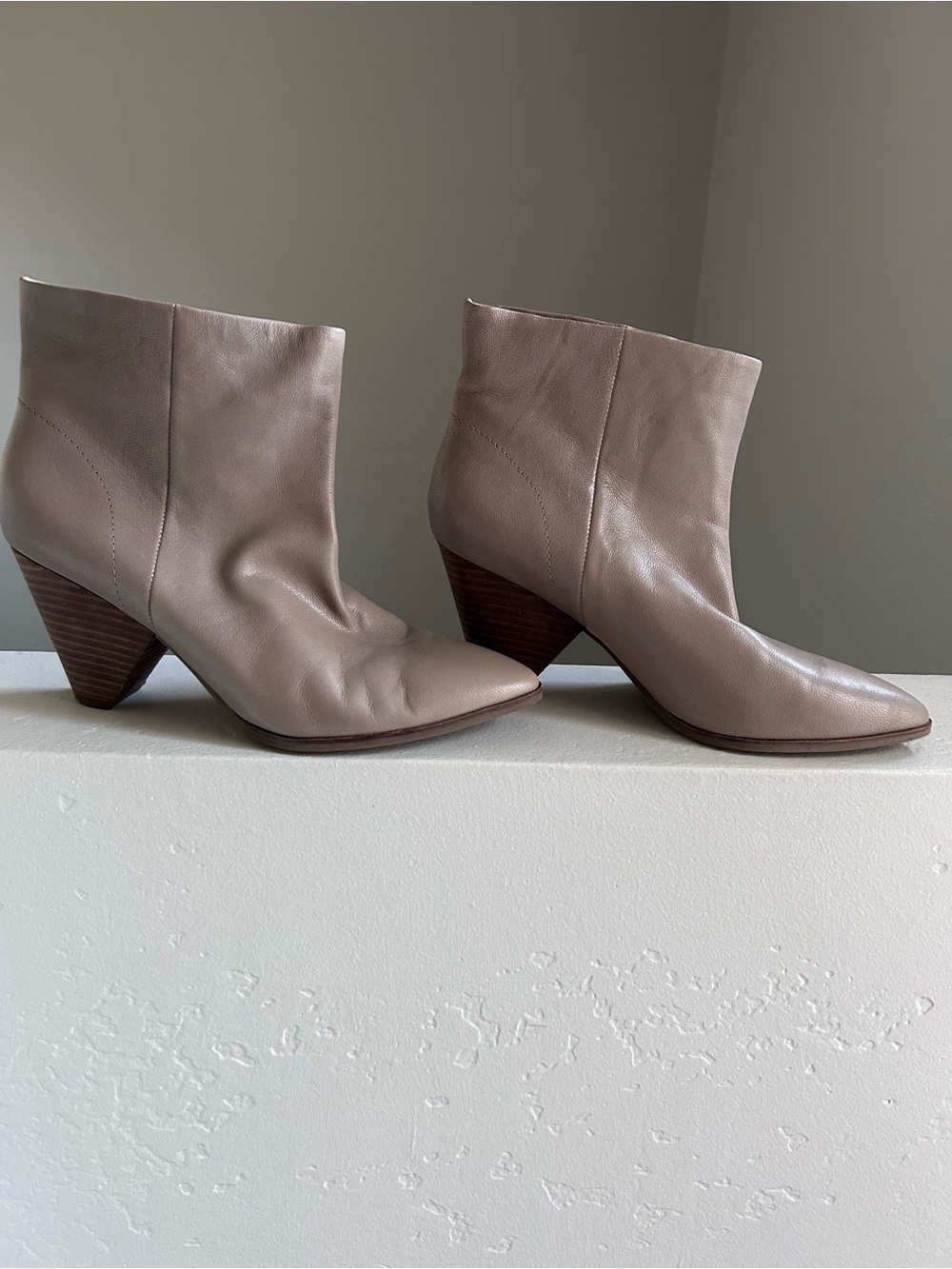 Lucky Brand Taupe Leather Pointed Ankle Boots